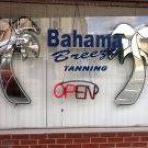 Bahama Breeze Tanning