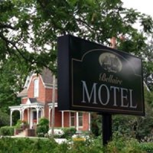 Bellaire Motel & Lodge