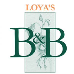 Loya's Little House Bed and Breakfast