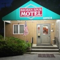 Broken Spur Motel